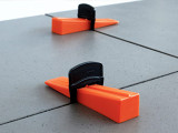 Exploring the Various Tile Levelling Systems that Apex Grange Supplies