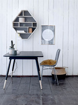 BLACK & NATURAL SEAGRASS BASKET