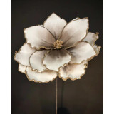 White/Gray Flower 25.5"
