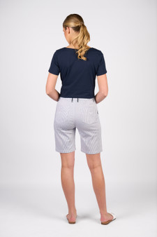 Vassalli Slim leg Above Knee Short with Contrast Trim