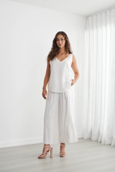 Caju Swing V-Neck Tank Top - White
