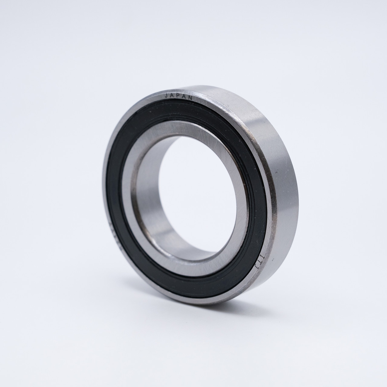 R24-2RS Ball Bearing 1-1/2x2-5/8x9/16 Right Angled View
