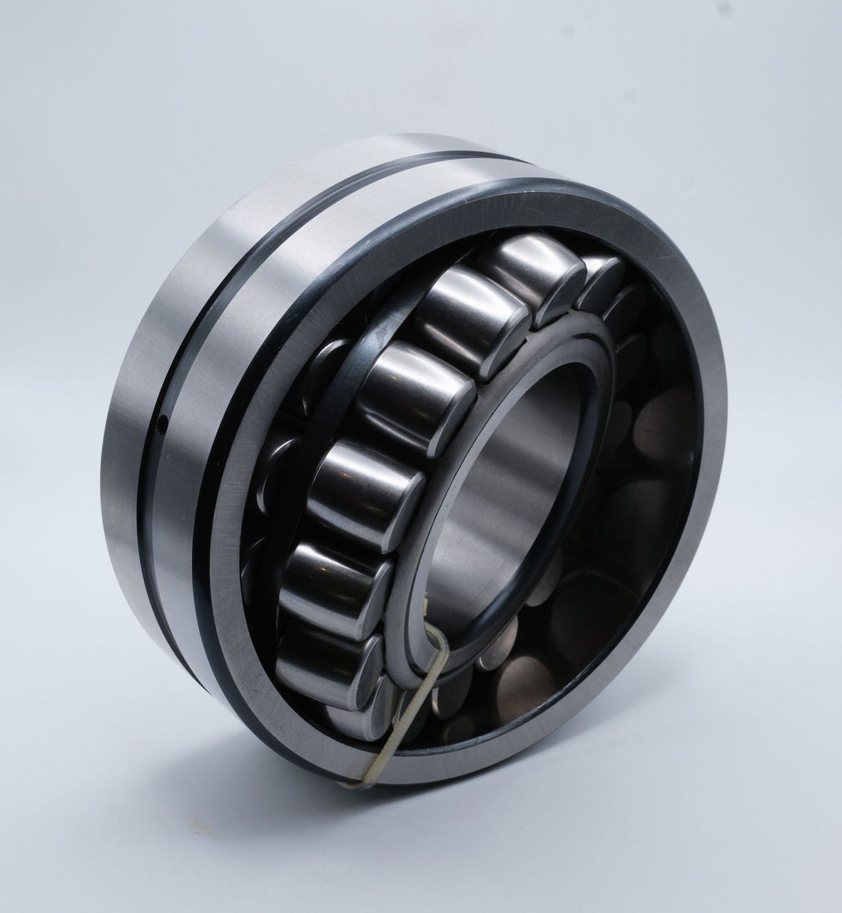 22205CTN1/C3W33 Spherical Roller Bearing 25x52x18mm Left Angled Race View