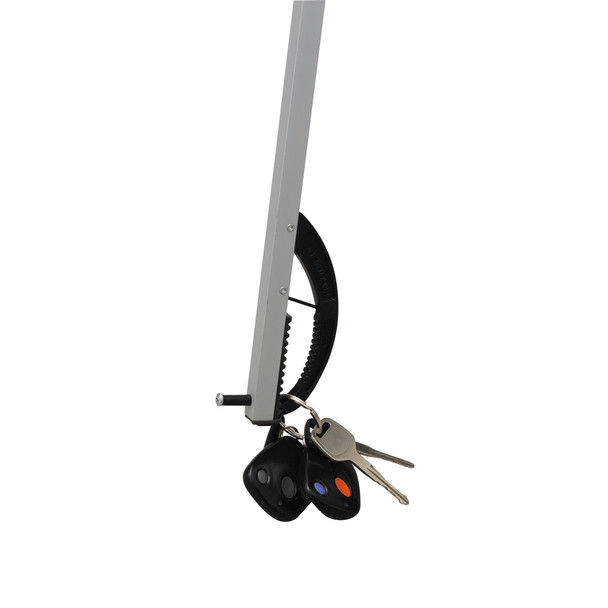 Close-up of the RTL5020 reacher jaw holding a set of keys