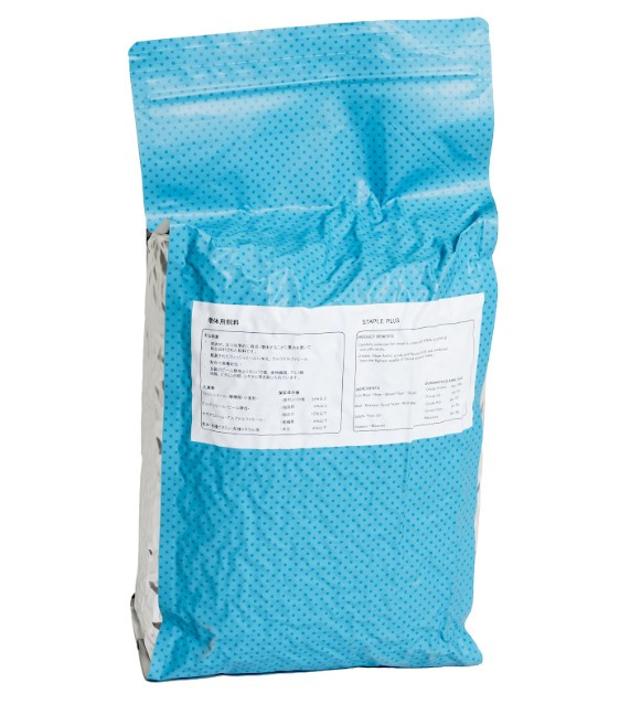 Front view – FD Staple Plus Float Medium 3kg koi food bag with clear branding and koi graphic.