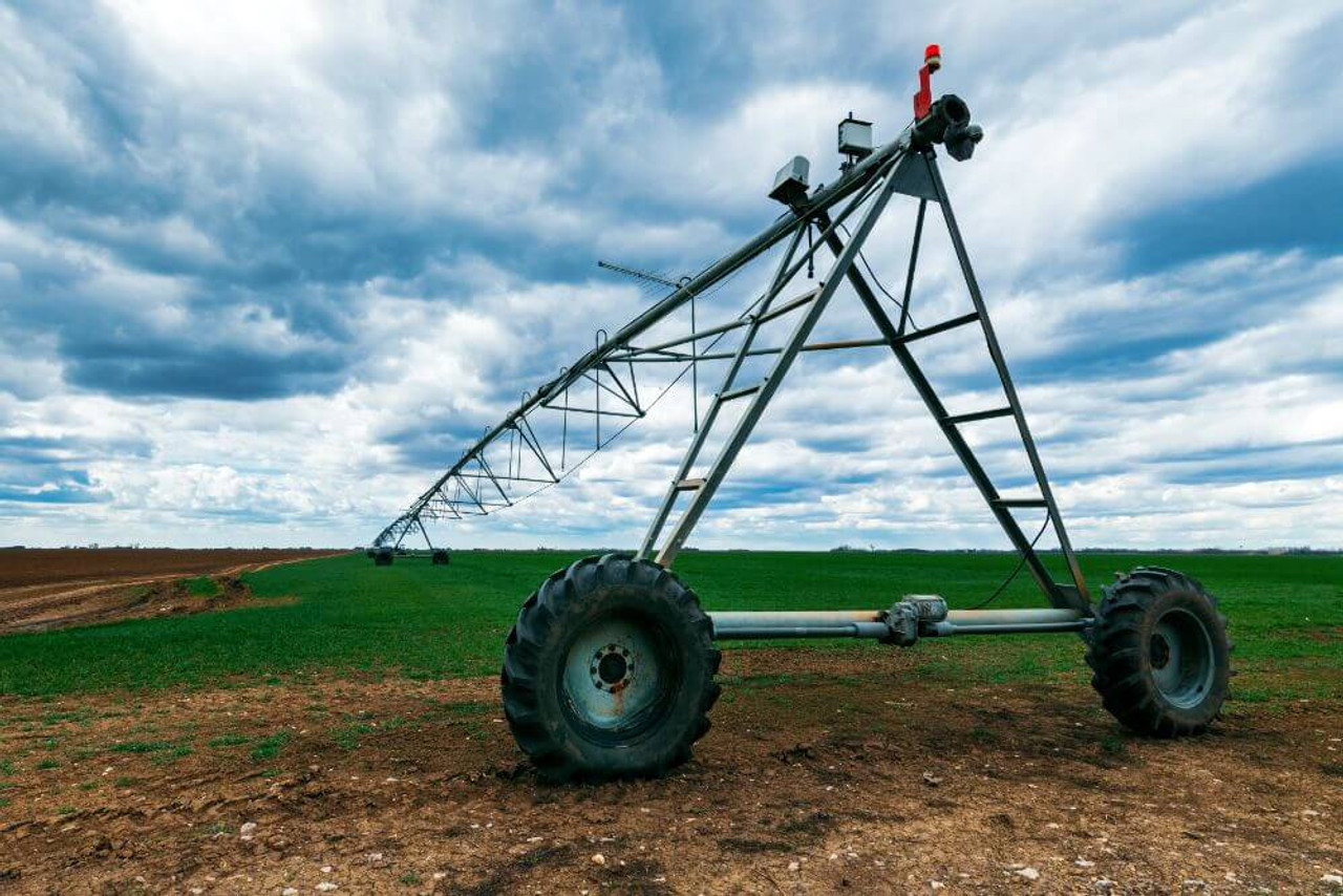 How Center Pivot Irrigation Can Save You Money