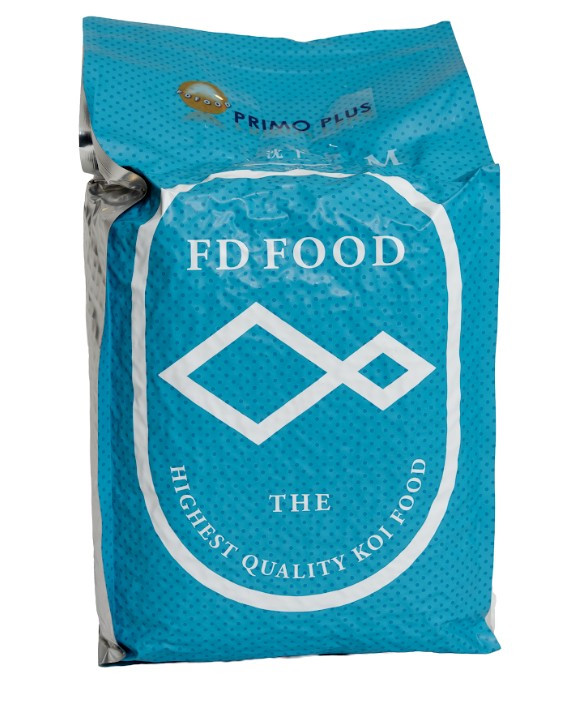 Front view – FD Primo Plus Sink Medium 5kg koi food bag with bold branding and koi graphic.