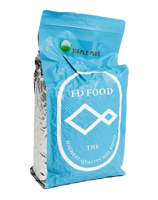 Front view – FD Staple Plus Float Large 3kg koi food bag with clear branding and koi graphic.