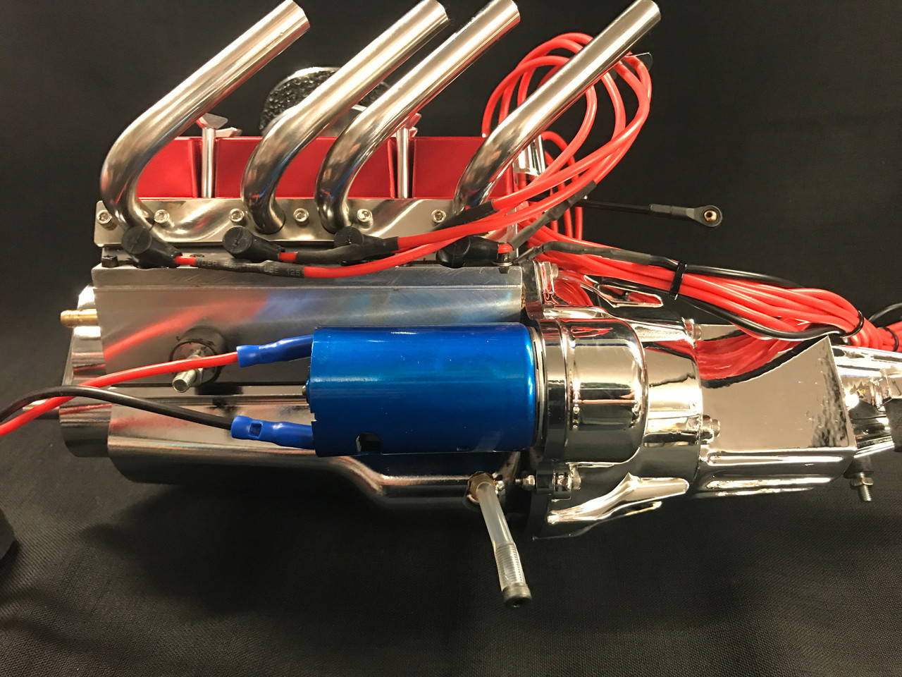 1/4 Scale V8 Engine with Single Carburetor