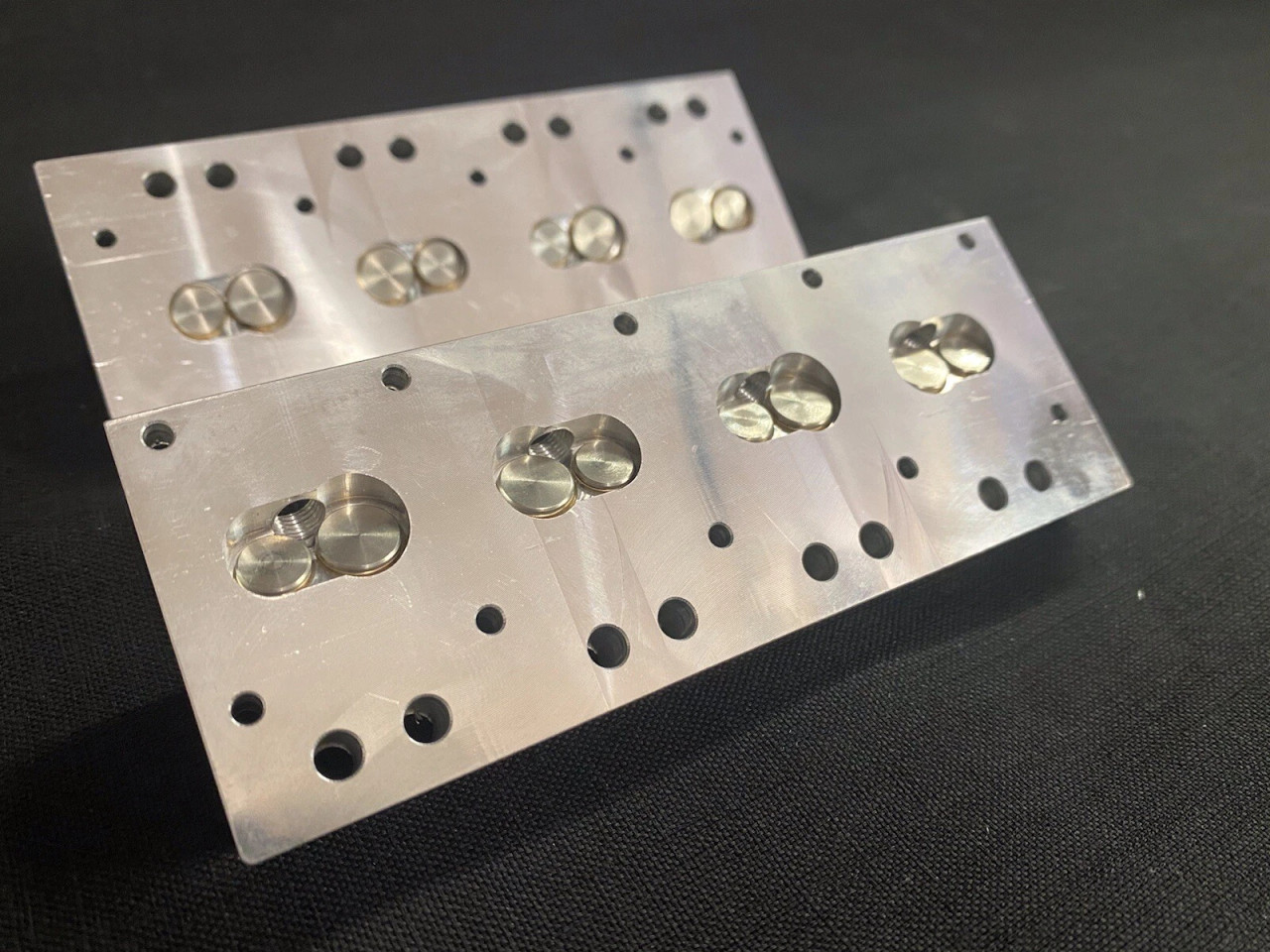 1/4 Scale V8 Billet Heads suit Conley V8 (2)