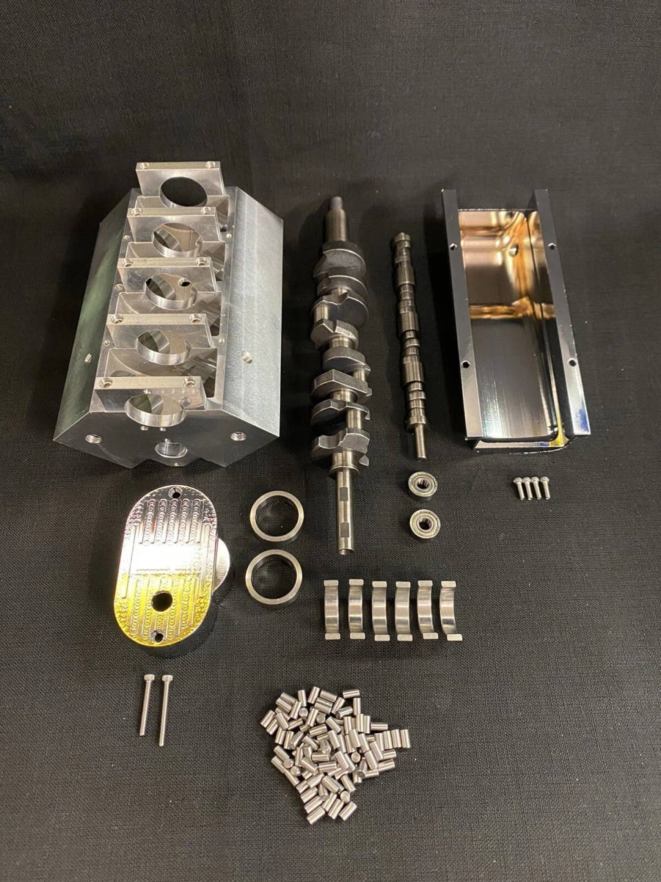 1/4 Scale V8 Engine Block, Crankshaft, Camshaft, Oil Pan & Timing cover Set