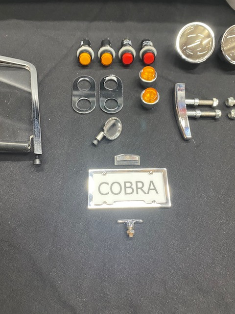 1/4 Scale Cobra Fibreglass Body With Accessories