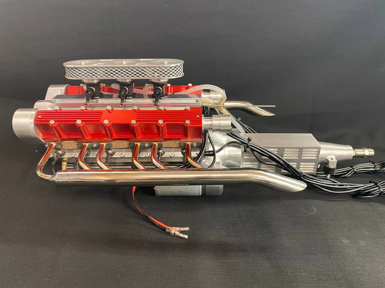 1/4 Scale V12 Nitro Powered Engine
