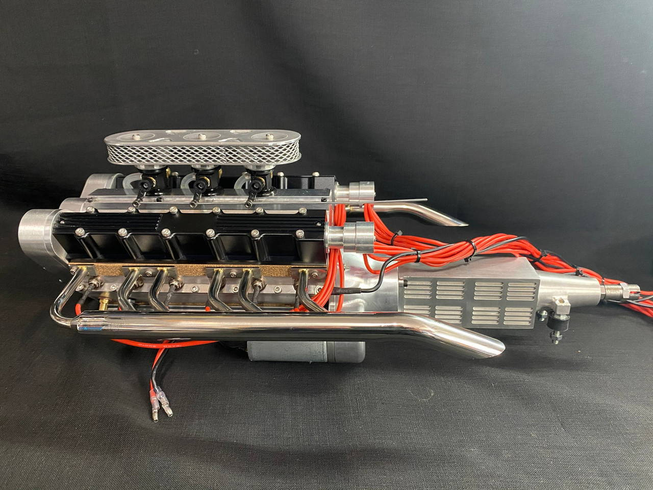 1/4 Scale V12 Nitro Powered Engine