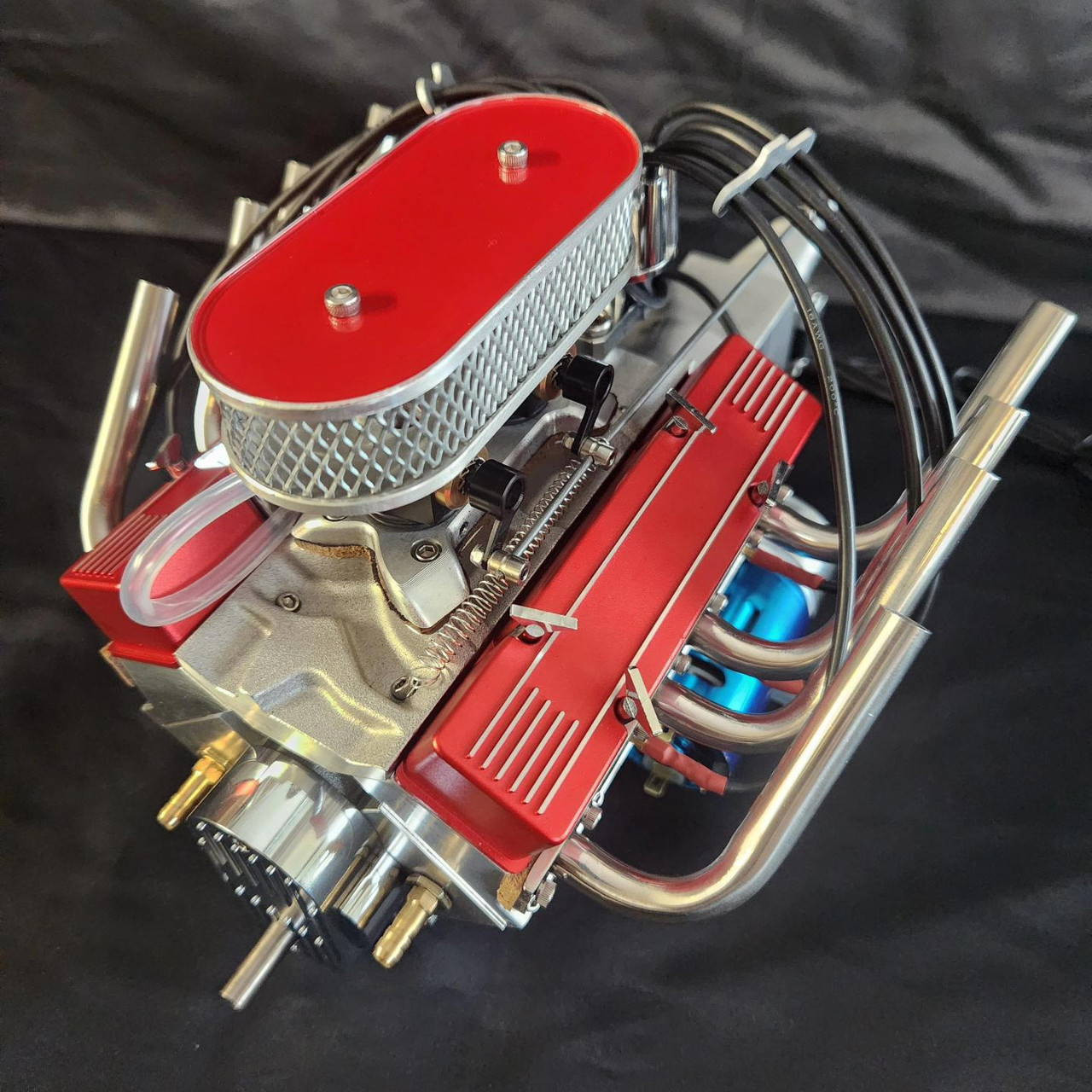 1/4 Scale V8 Engine with Twin Carburetor