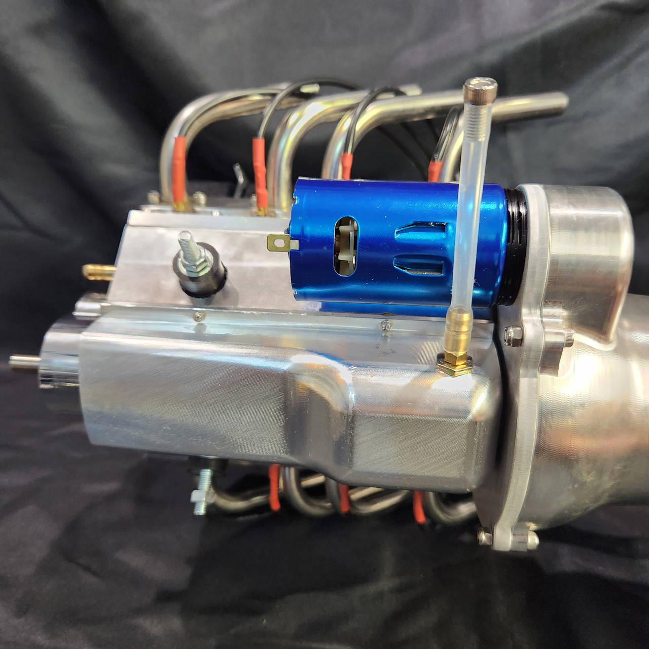 1/4 Scale V8 Nitro Powered 8 Carburettor Engine