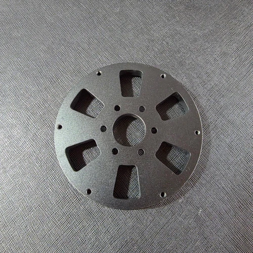 1/4 Scale AC Cobra Halibrand Wheel centre Black (1)