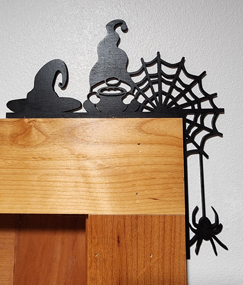 Gnome Witch with Spider Door Corner