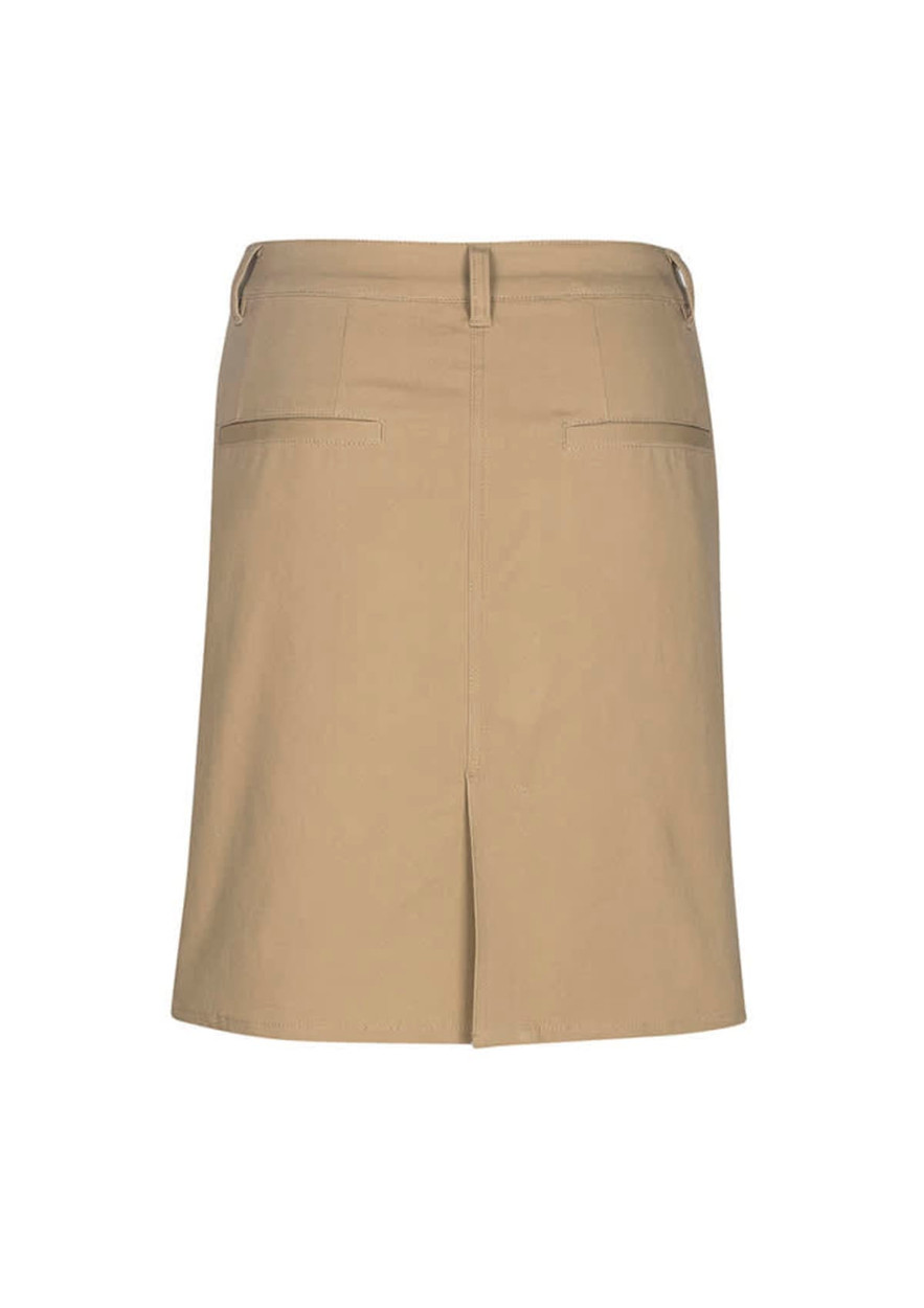 A women's khaki skirt featuring a back split and pockets, with a waistband and modern fit. Includes a logo.