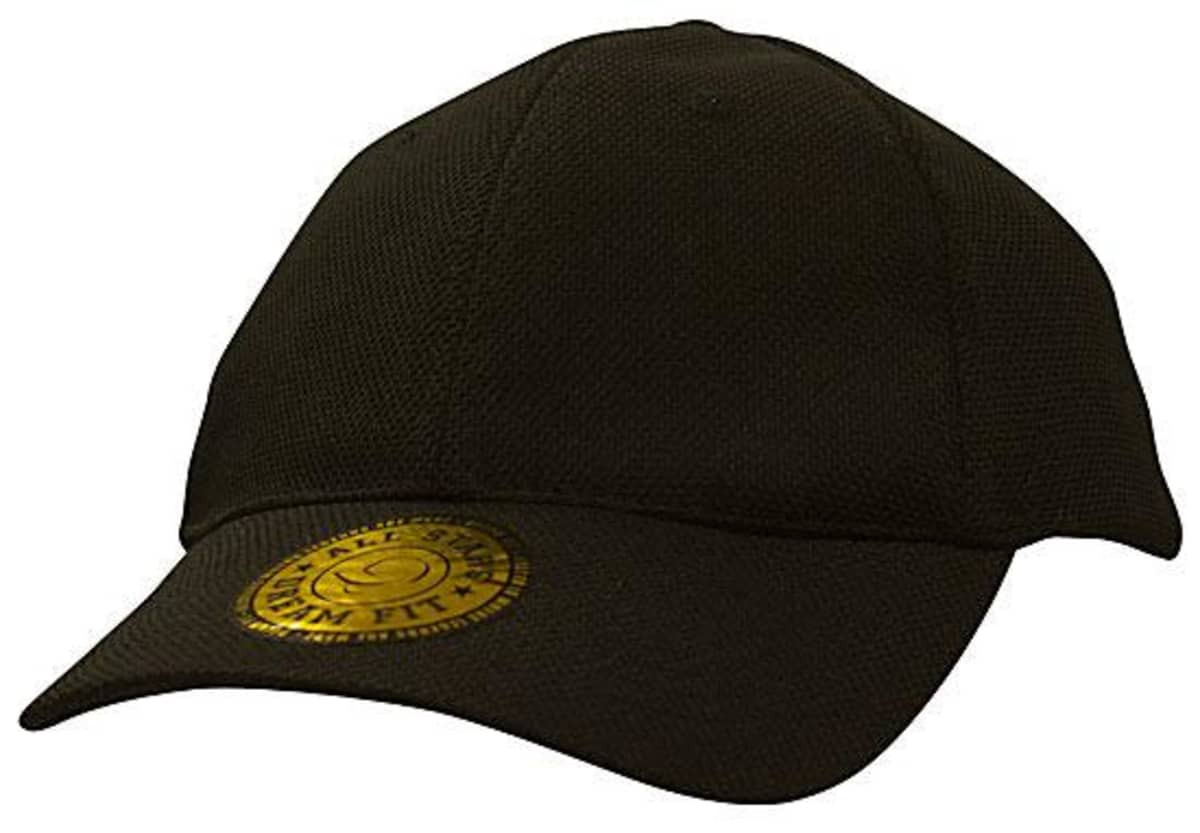 A black cap made from double pique mesh with a round logo on the front. Features dream fit styling.
