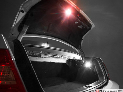 W204 LED Trunk Lighting Kit