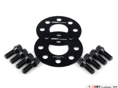 ECS 3mm Wheel Spacers & ECS Conical Seat Bolt Kit | ES2723077