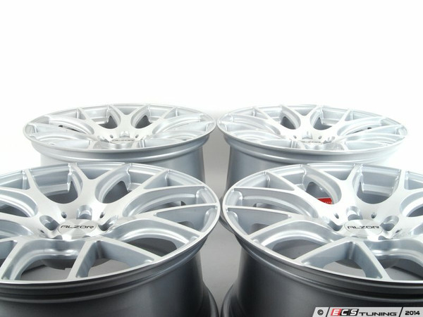 18" Style 040 Wheels - Staggered Set Of Four | ES2953904