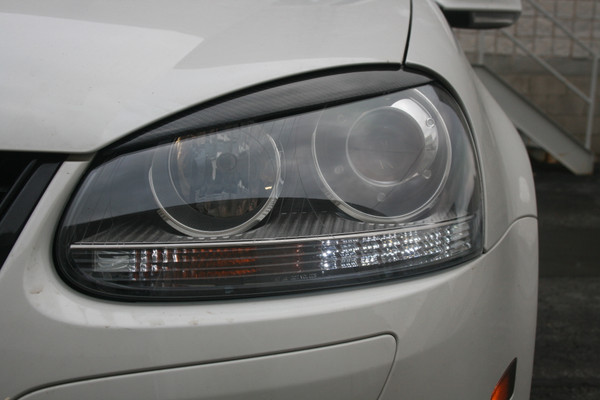 Carbon Fiber Headlight Eyebrows - VW MK5