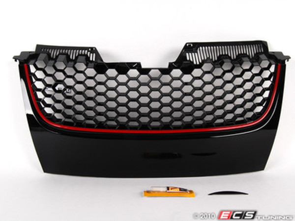 Badgeless Grille - Black With Red Strip