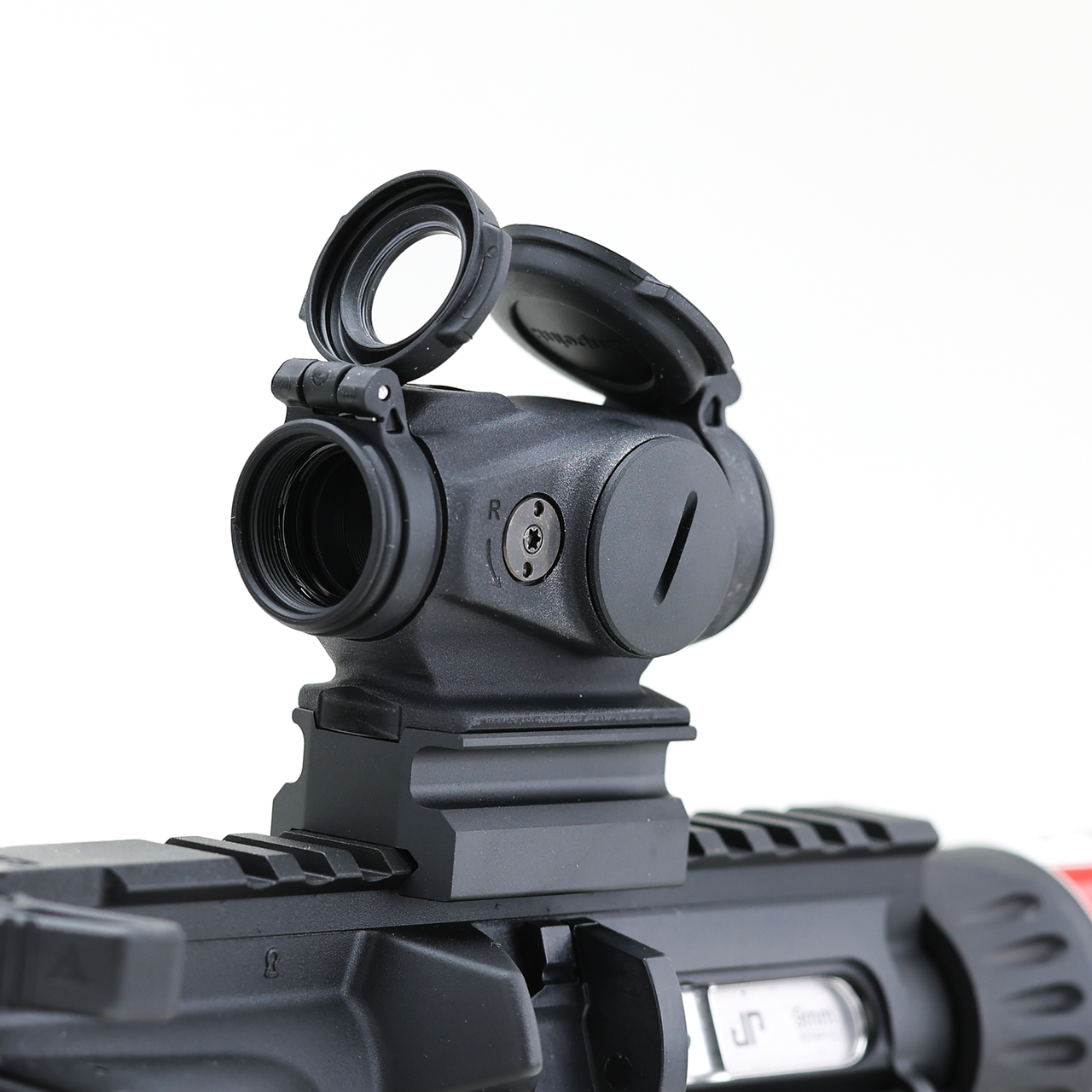 Aimpoint chosen by FBI to supply Duty RDS and CompM4s optics for Red Dot  Sights and Mounts program