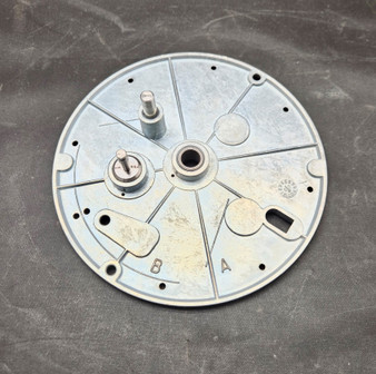 0070856-010 - METER GEAR PLATE GRP (-990
