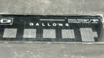 0324695-001 - CRYSTAL GALLONS FACE PLATE