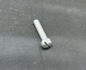 640835001 - SCREW M-10-32 X 7/8 FILL HEAD SLOT