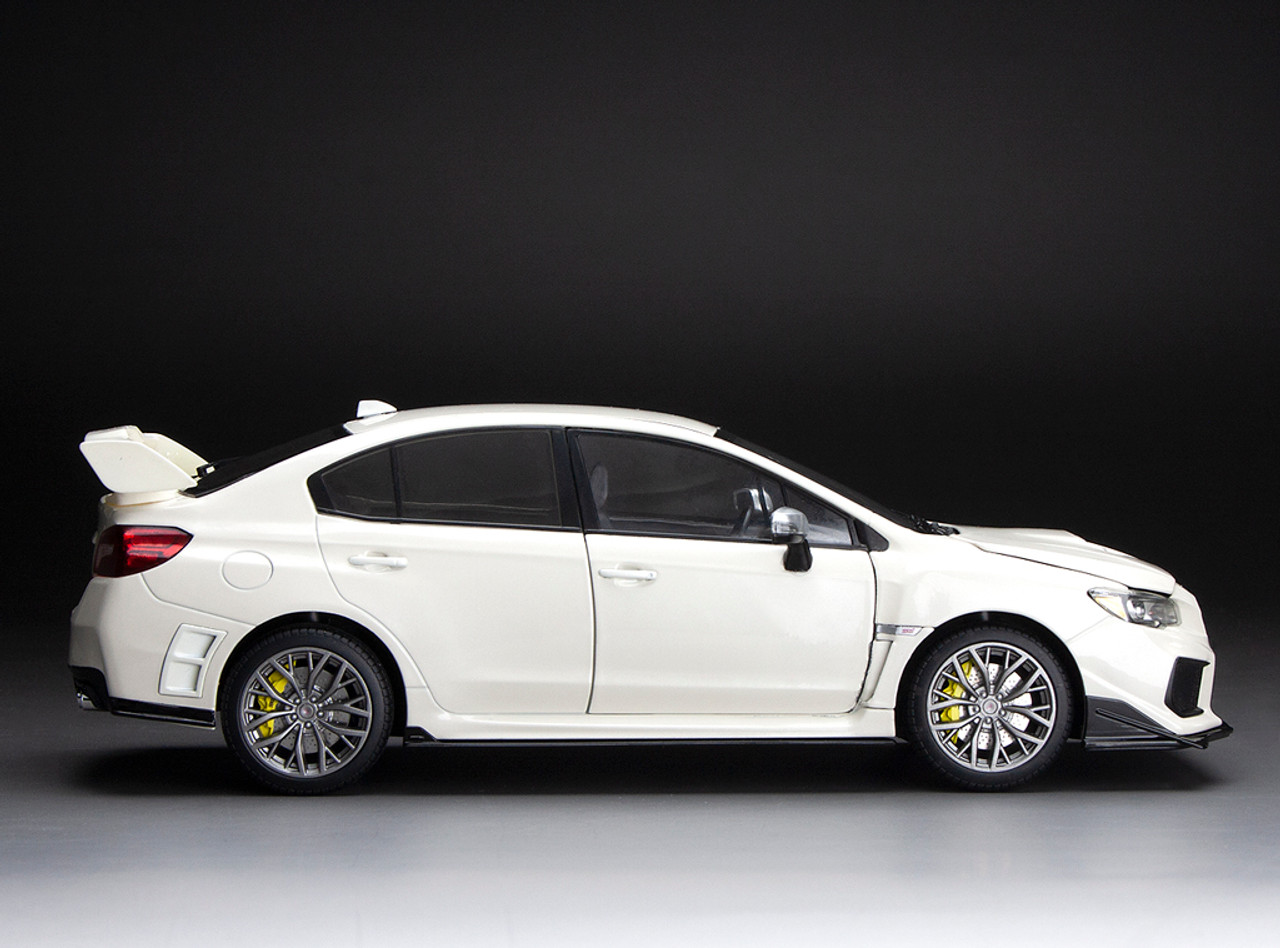 2018 Subaru WRX STi - Crystal White Pearl - 1:18 Diecast Model by Sun Star