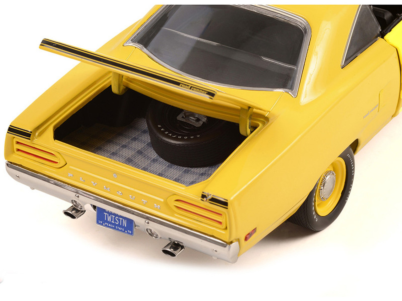 1970 Plymouth Roadrunner - Lemon Twist - 1:18 Diecast Model Car by GMP