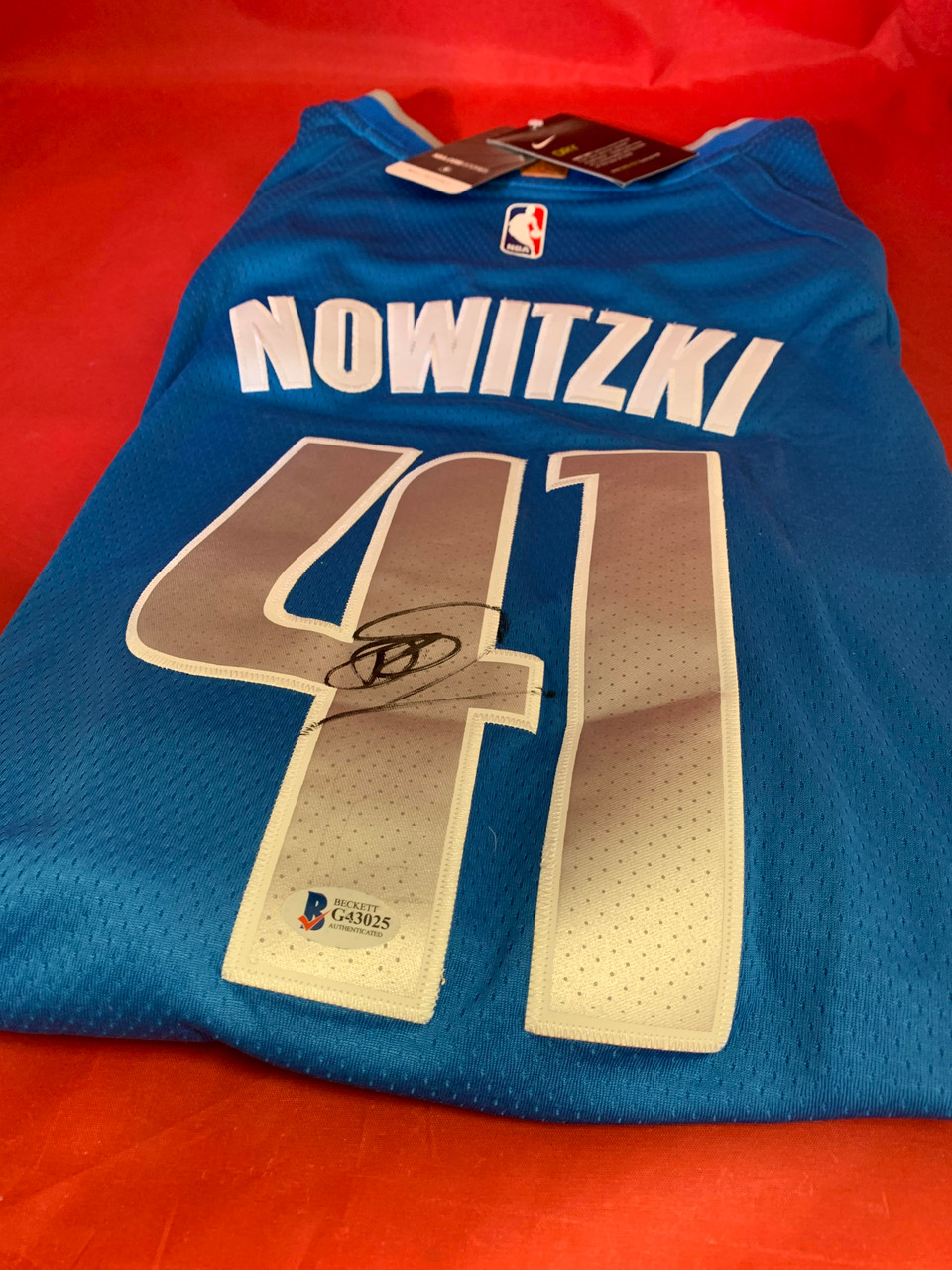 dirk nowitzki framed jersey