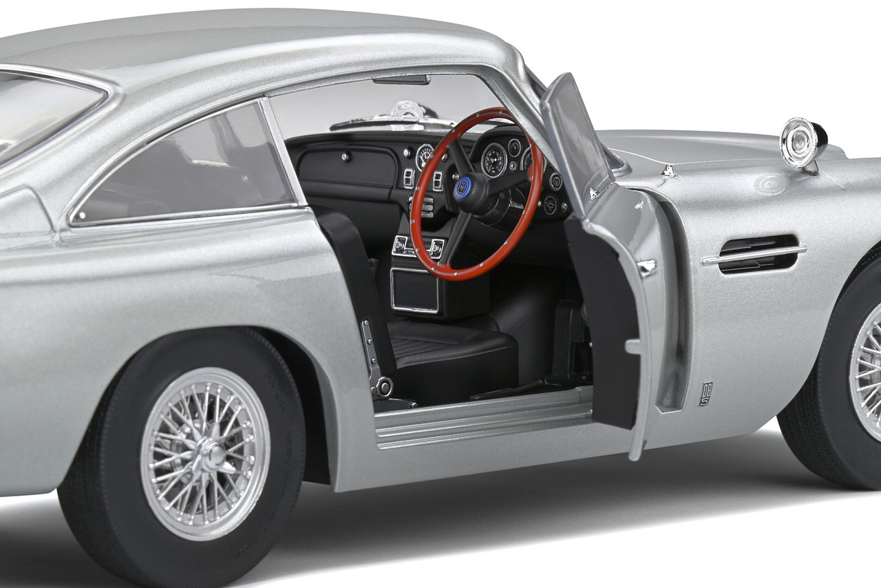 1964 Aston Martin DB5 - Silver - 1:18 Model Car By Solido