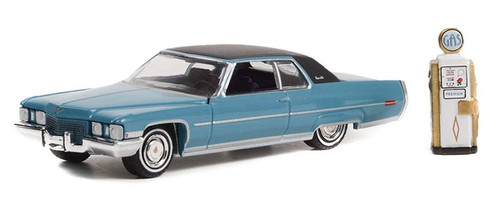 1972 Cadillac Coupe Deville W/Vintage Gas Pump - The Hobby Shop Series 13 - 1:64 Model by Greenlight