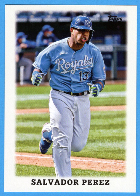 2015 Topps Baseball Cards Kansas City Royals 22 card Complete Team Set  (Series 1 and 2) World Series Champions shipped in an acrylic case