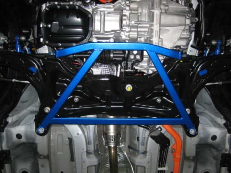 Cusco Lower Arm Bar Ver II 4 pts Toyota Prius C Aqua - 949 477 A
