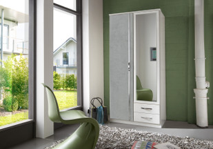 Calling all Londoners !!! A Brand New Mirror wardrobe for under £199. Only for Londoners