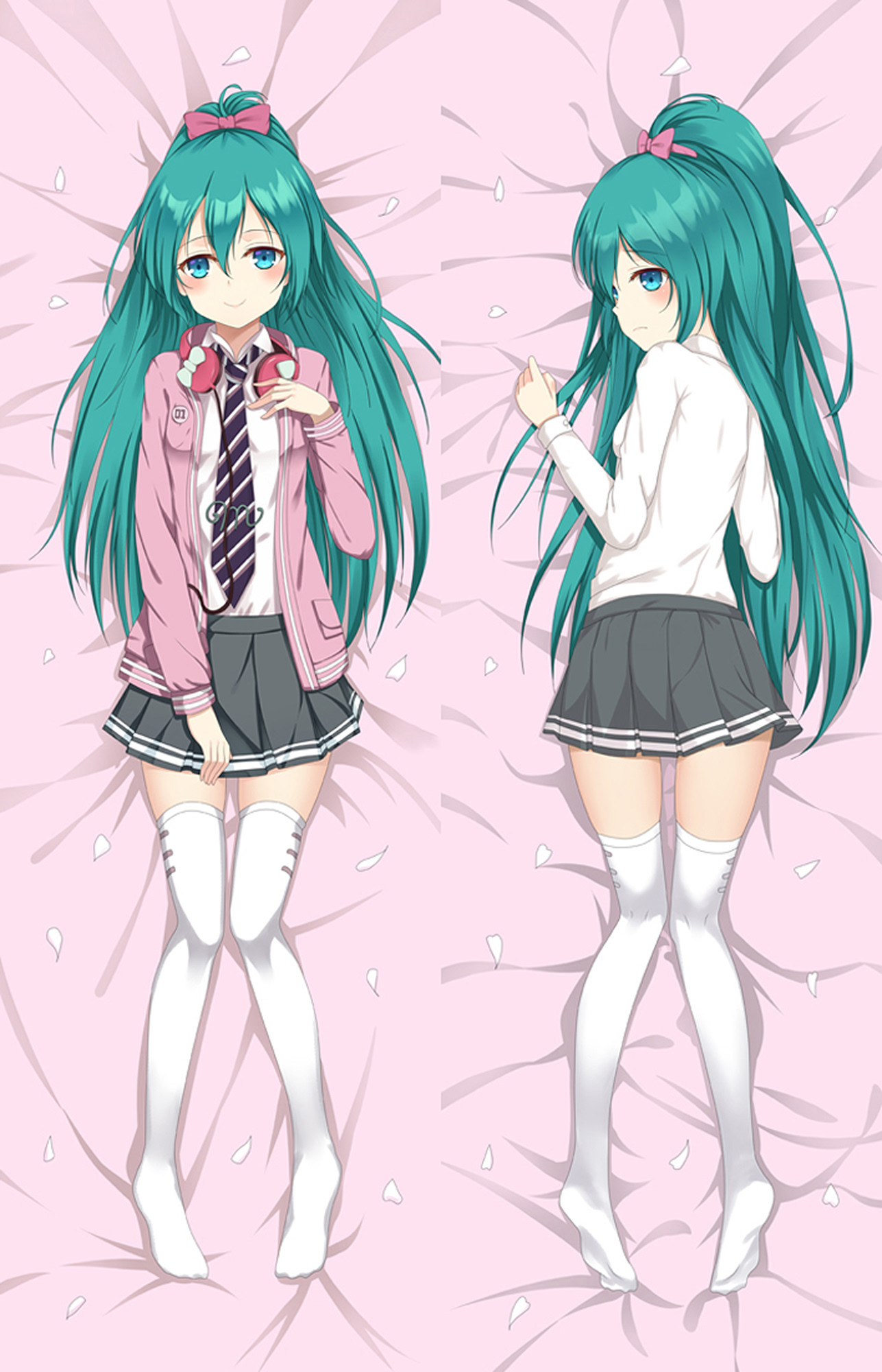 Hatsune Miku from Vocaloid dakimakura cover