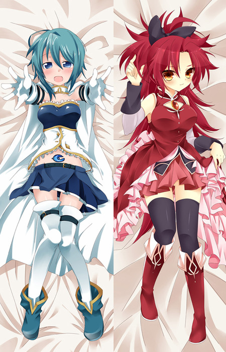 Funda dakimakura Kyoko Sakura and Sayaka Miki