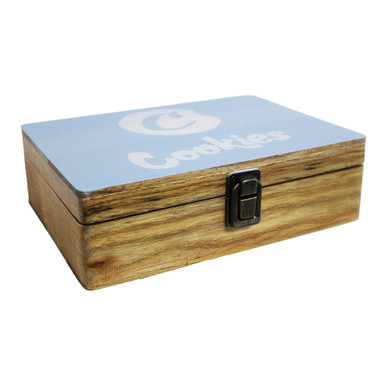 https://cdn11.bigcommerce.com/s-m56ojccku0/products/1140/images/5903/cookiescigarcaseSKYBLUE__90489.1638220842.386.513.jpg?c=1