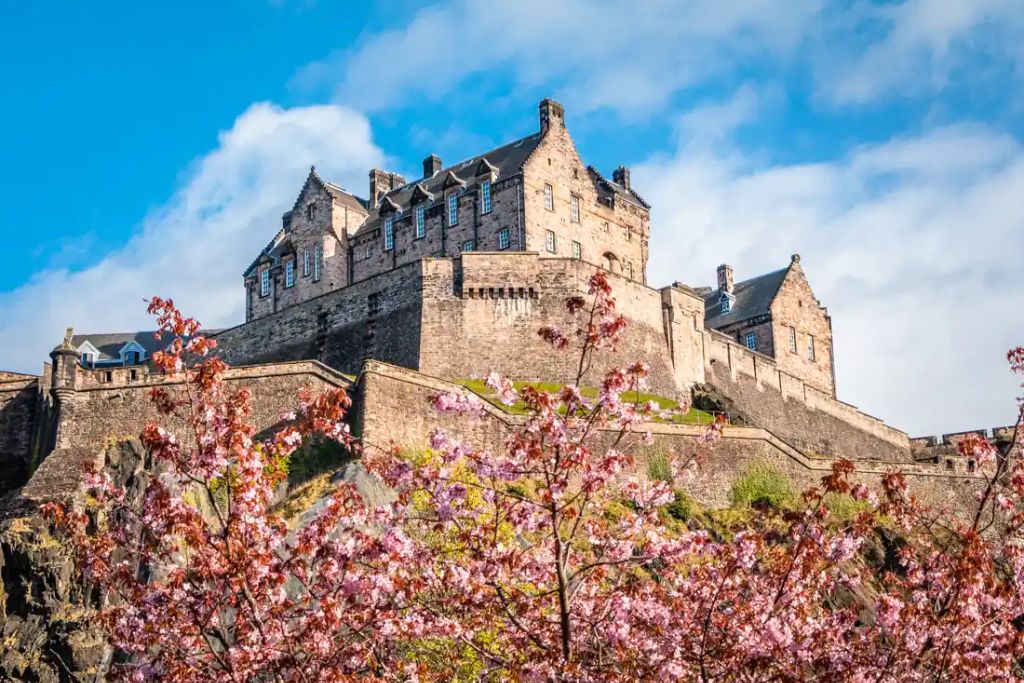 10 Beautiful Castles Just A Short Drive From Edinburgh Tartan Plaid