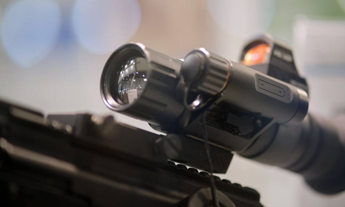Tips for Choosing the Right Weapon Optics