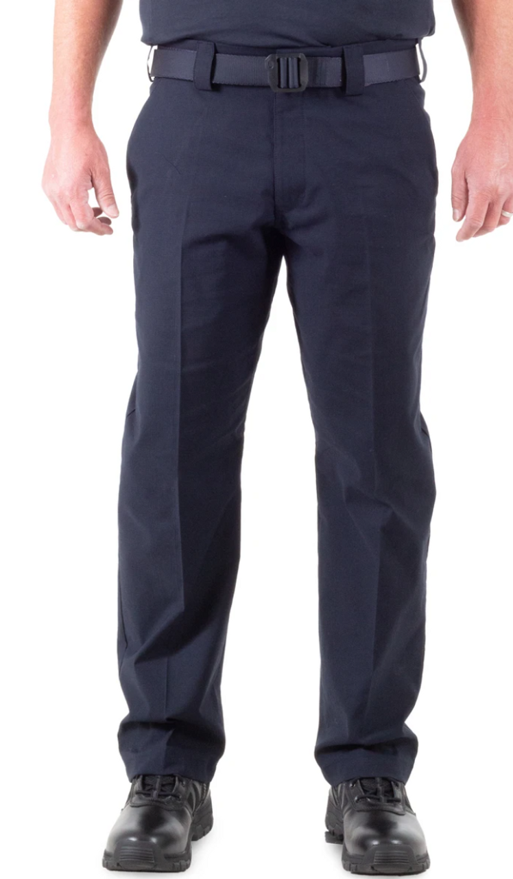 The Men’s Cotton Station Pants are durable and made for the field with our 100% cotton fabric, and Teflon® Shield+ stain repellent finish, for unmatched sturdiness and functionality. Running gusset construction gives you full motion ability, while triple needle stitching at critical seams gives added strength and longevity.