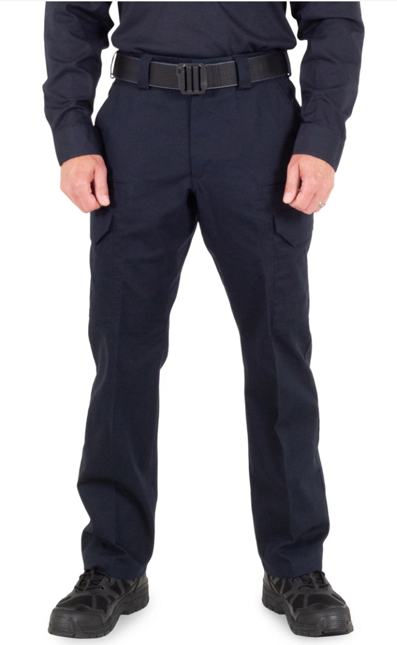 The Men’s Cotton Station Pants are durable and made for the field with our 100% cotton fabric, and Teflon® Shield+ stain repellent finish, for unmatched sturdiness and functionality. Running gusset construction gives you full motion ability, while triple needle stitching at critical seams gives added strength and longevity.
