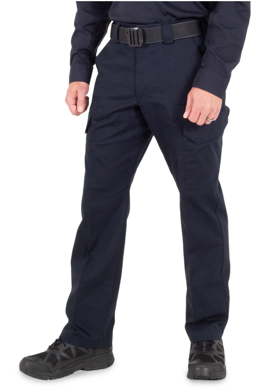 The Men’s Cotton Station Pants are durable and made for the field with our 100% cotton fabric, and Teflon® Shield+ stain repellent finish, for unmatched sturdiness and functionality. Running gusset construction gives you full motion ability, while triple needle stitching at critical seams gives added strength and longevity.