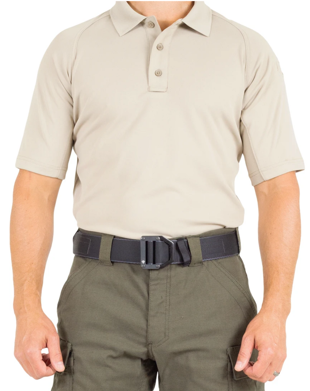 This versatile tactical polo, with superior fabric, fit, and features is the go-to shirt for active professionals. First Tactical’s Performance Short Sleeve Polo works as hard as you do, while maintaining a great look that will hold up under all conditions.